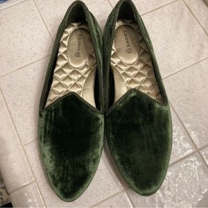 Birdies Women's Green Velvet Loafers